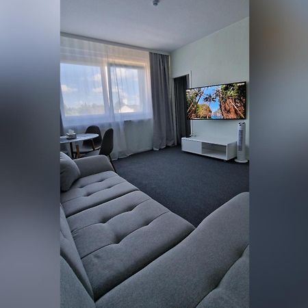 Citycenter Apartment - Bigtv-Ps4-Netflix-Parking Chemnitz Eksteriør bilde